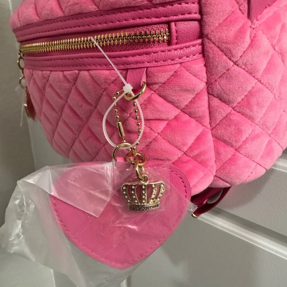 Juicy Couture JUICY PINK
ROYAL MOMENT MEDIUM BACKPACK, hot-Pink Quilted Backpack - Picture 2 of 9